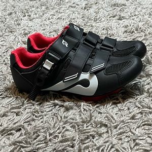 Peloton cycling shoes